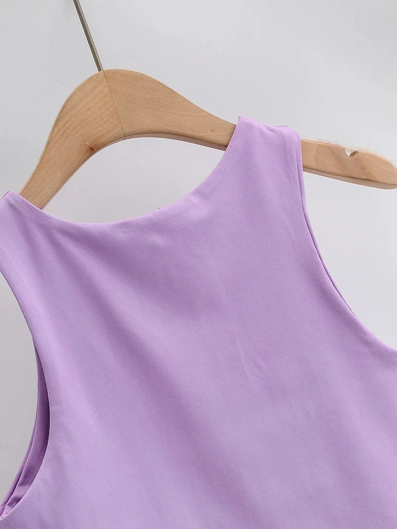 Sleeveless Summer Crop Top — Image 19