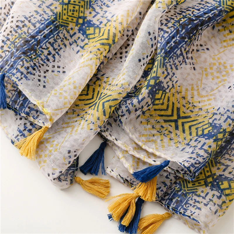 Lightweight Floral Hijab with Fringe — Image 33