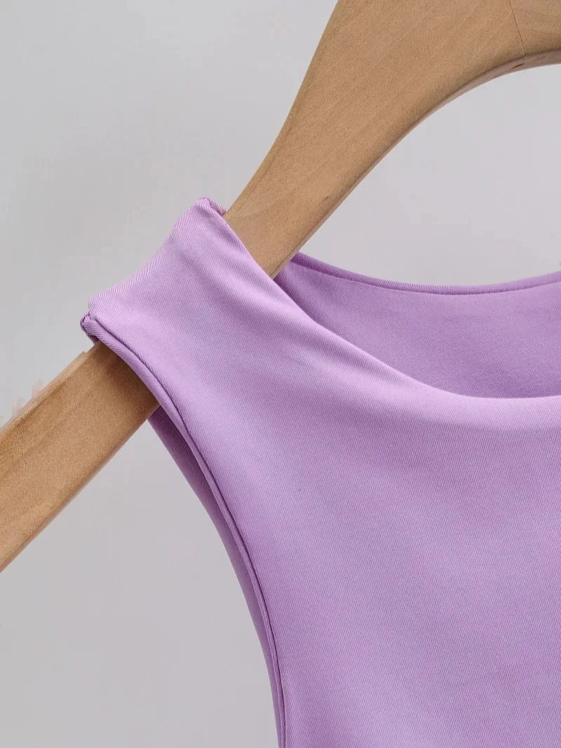 Sleeveless Summer Crop Top — Image 18