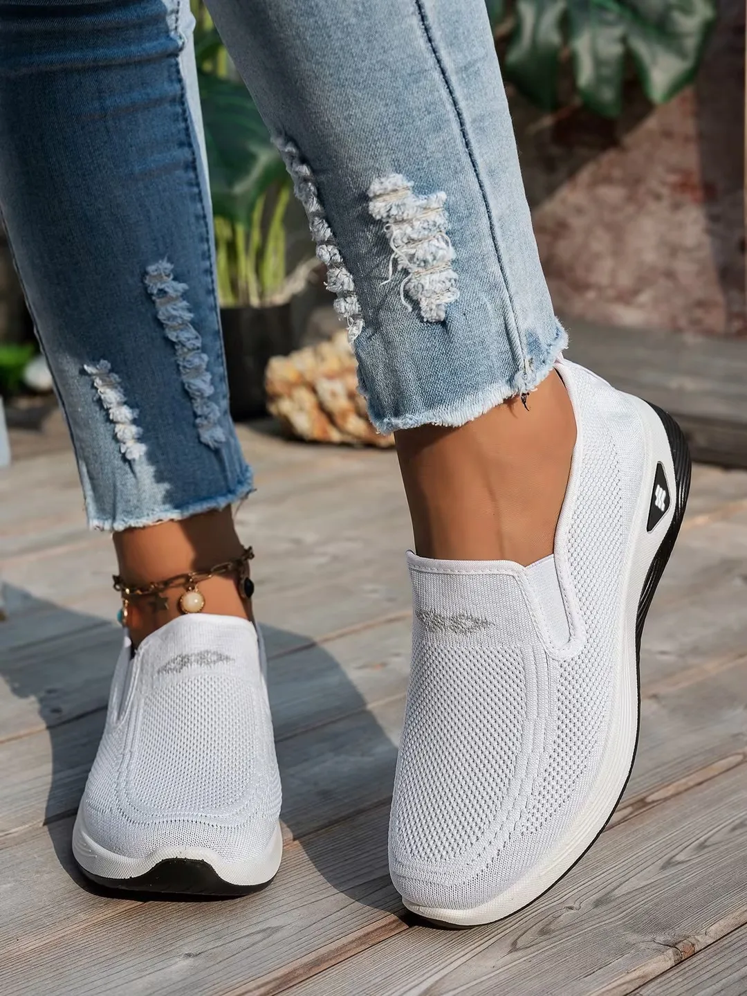 Casual Lightweight Sneakers — Image 18