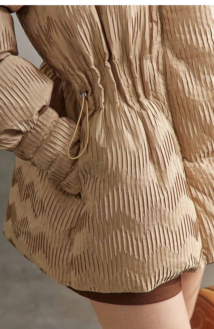 Minimalist Winter Coat — Image 31