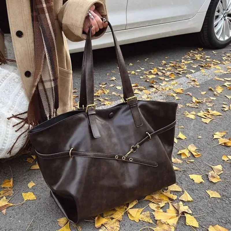 Vintage Large-Capacity Metal Tote Bag with Buckle — Image 19