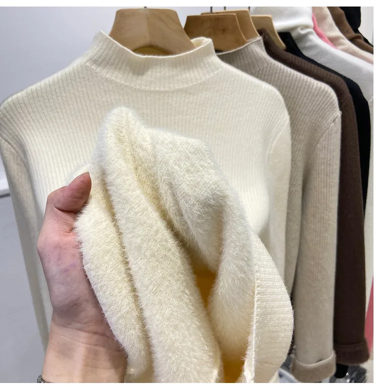 Elegant Velvet Turtleneck Winter Sweater — Image 17