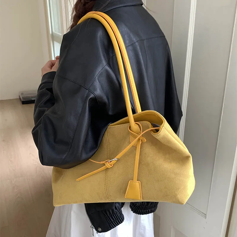 Leather Winter Shoulder Bag — Image 11