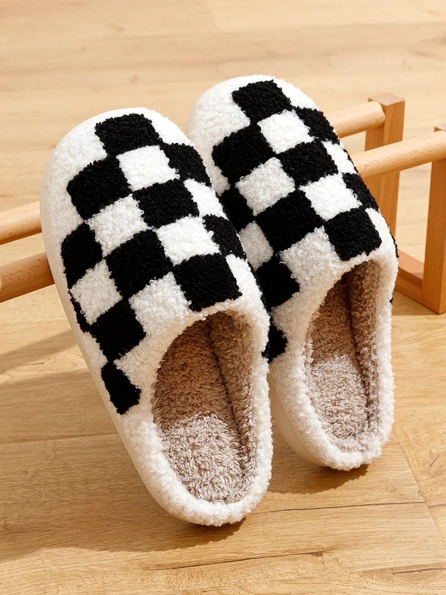 Vintage Winter Slippers — Image 2