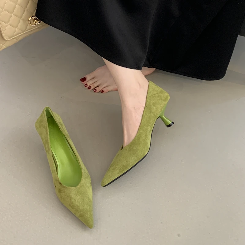 Elegant Pointed-Toe High-Heel Shoes — Image 8