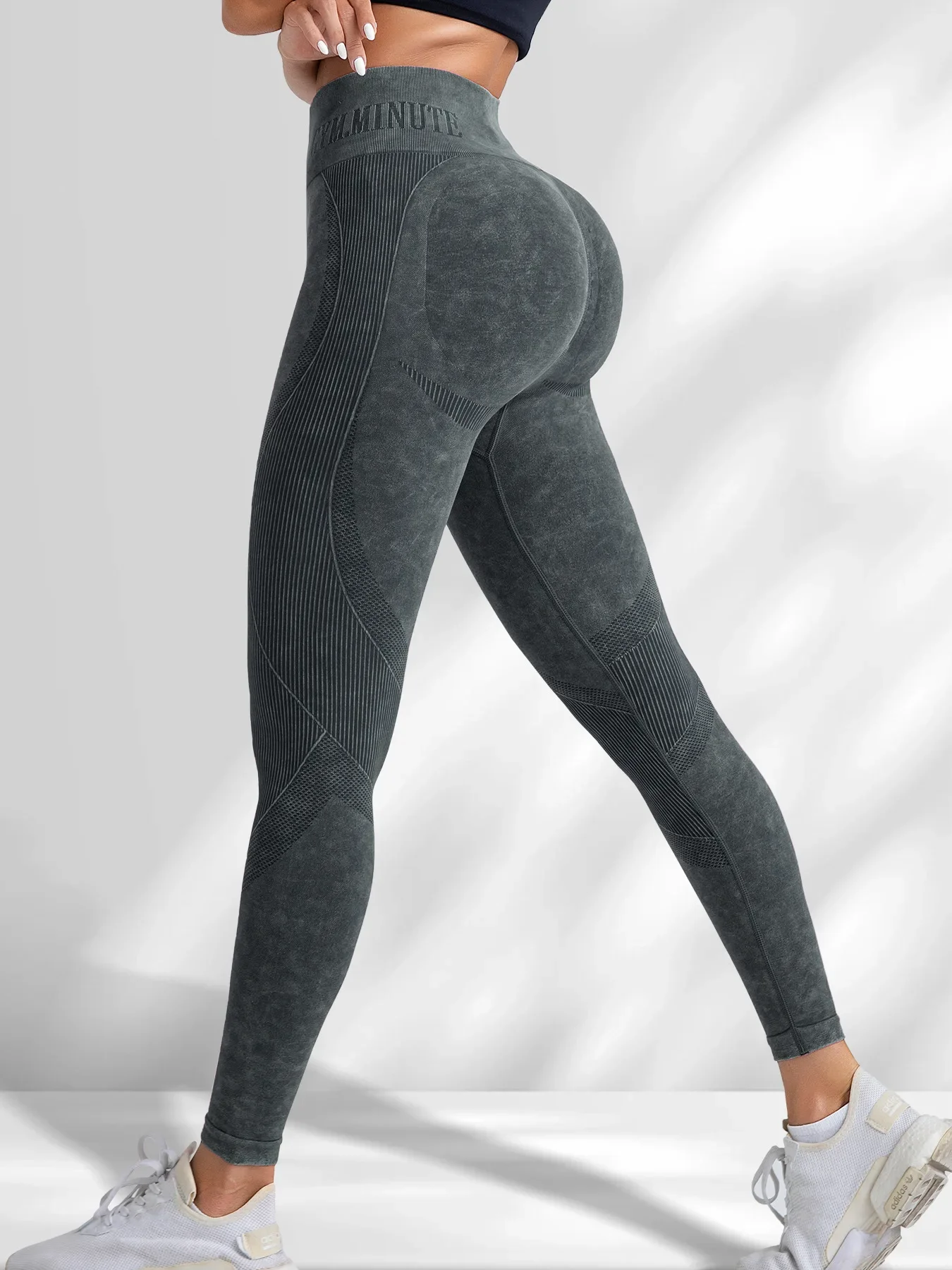 Seamless Hip-Lifting High-Waisted Yoga Pants — Image 45