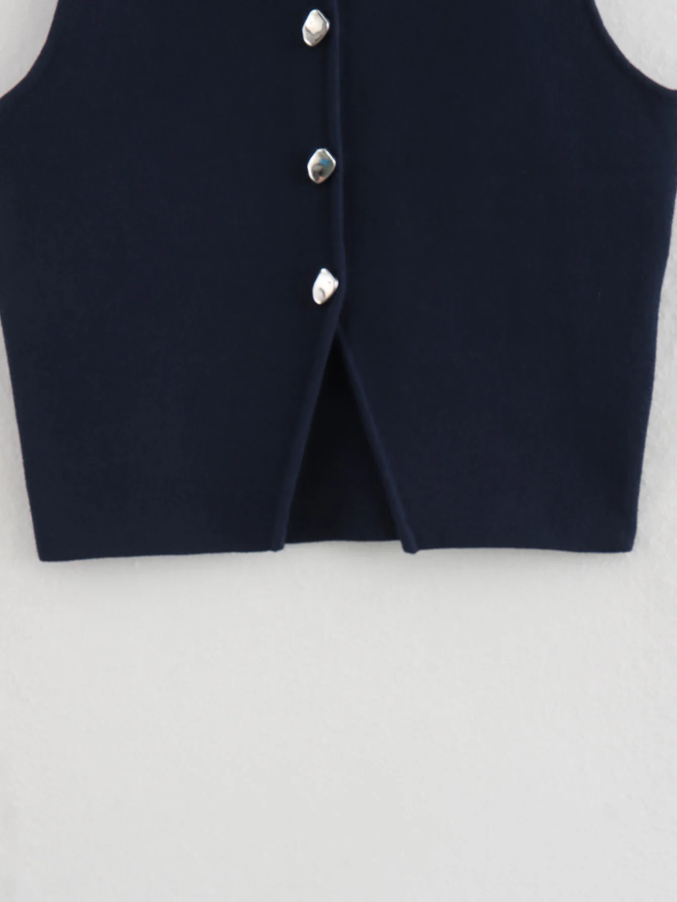 Sleeveless Sweater — Image 24