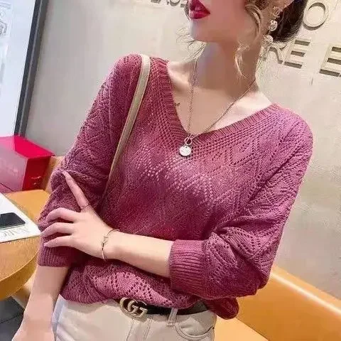 أحمر