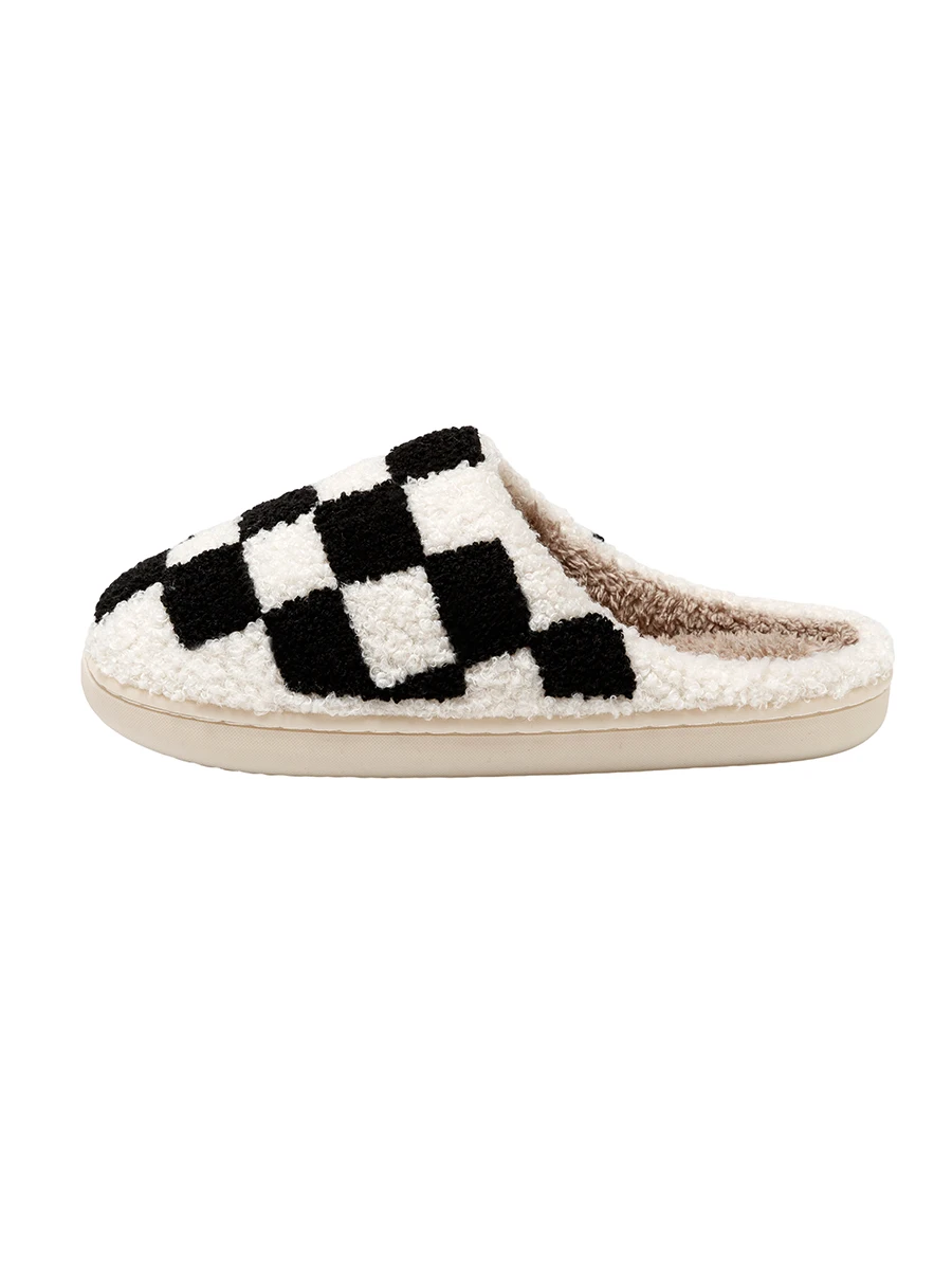 Vintage Winter Slippers — Image 5