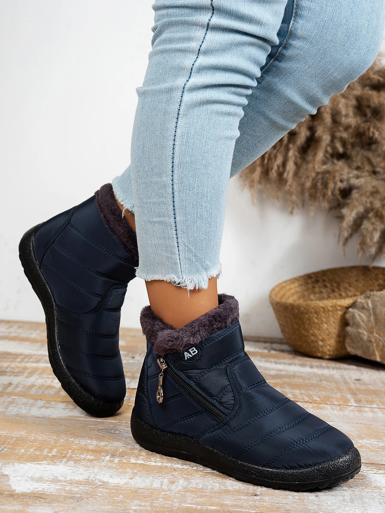 Padded Warm Solid Boots — Image 20