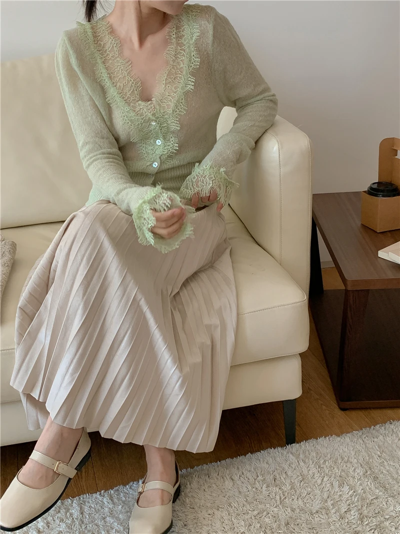 Vintage Lace Knitted Cardigan — Image 34