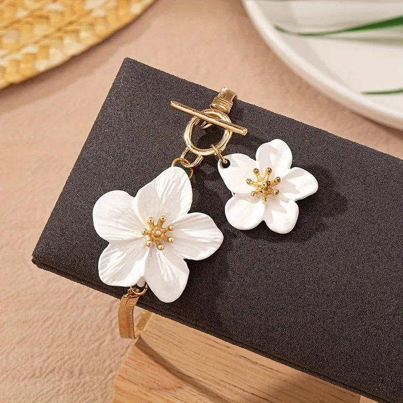 Elegant Necklace — Image 6