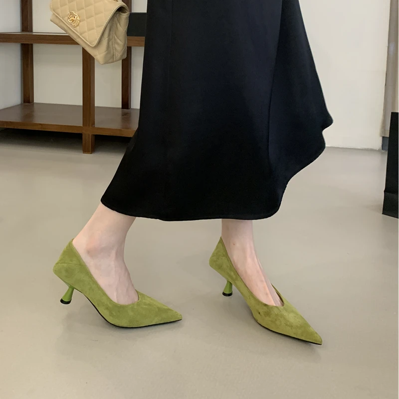Elegant Pointed-Toe High-Heel Shoes — Image 10