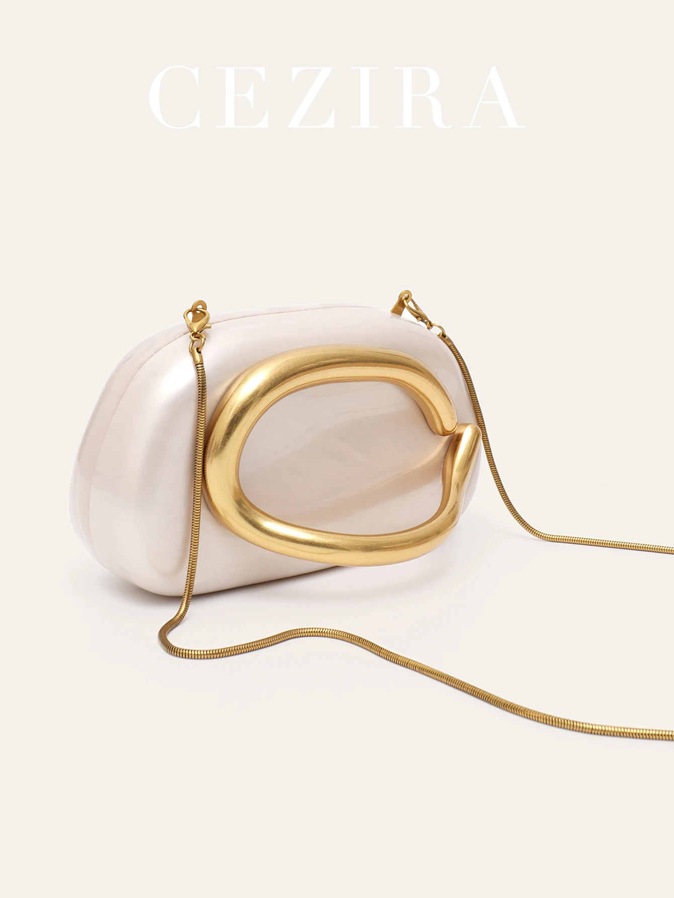 Elegant Clutch — Image 4