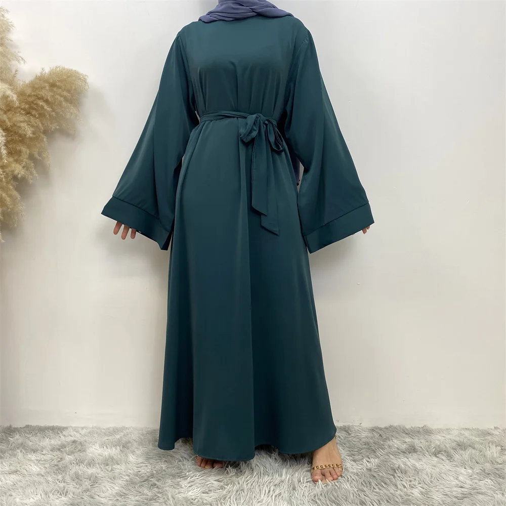 أخضر غامق