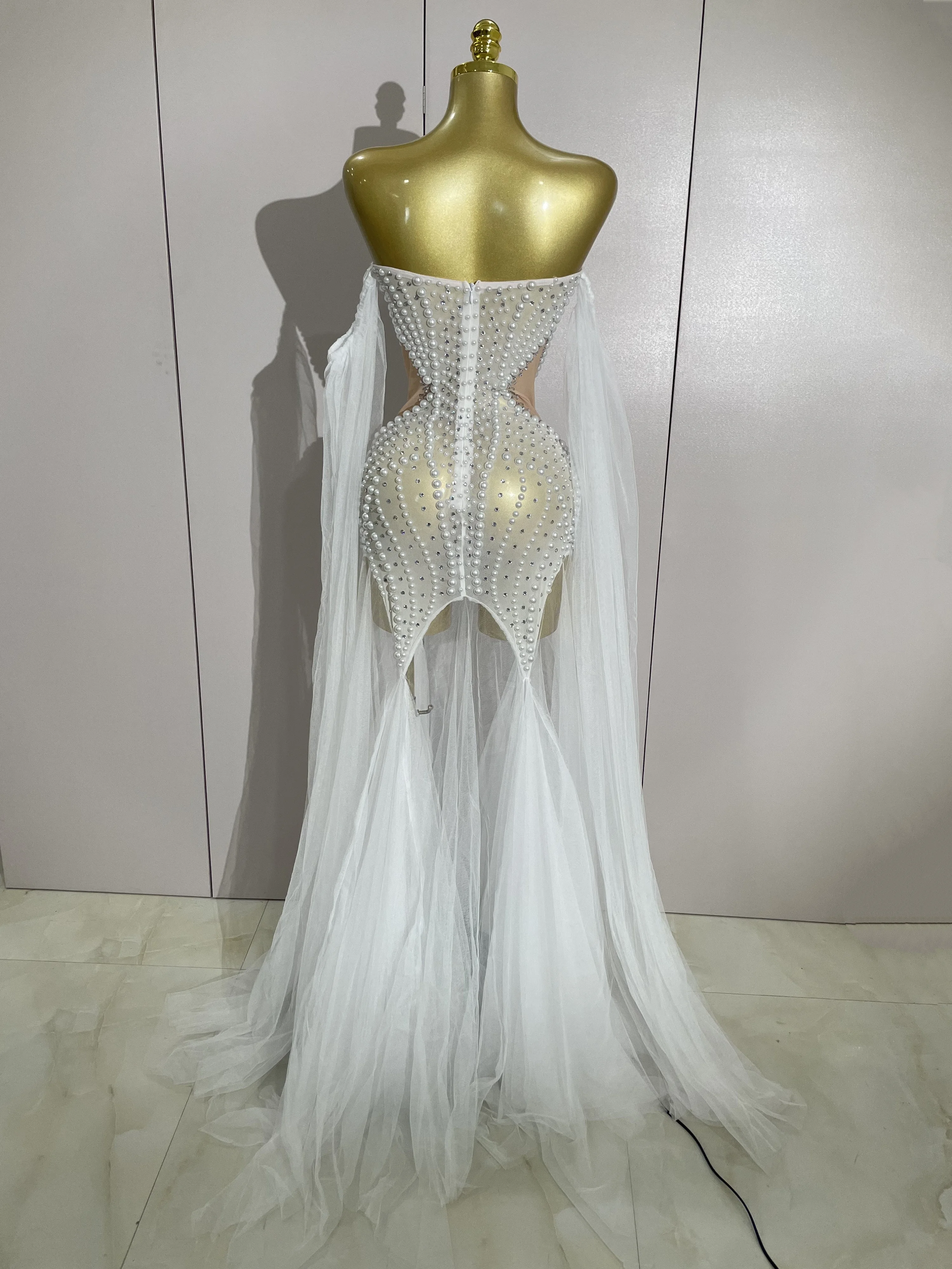 Elegant Rhinestone Mesh Evening Dress — Image 5