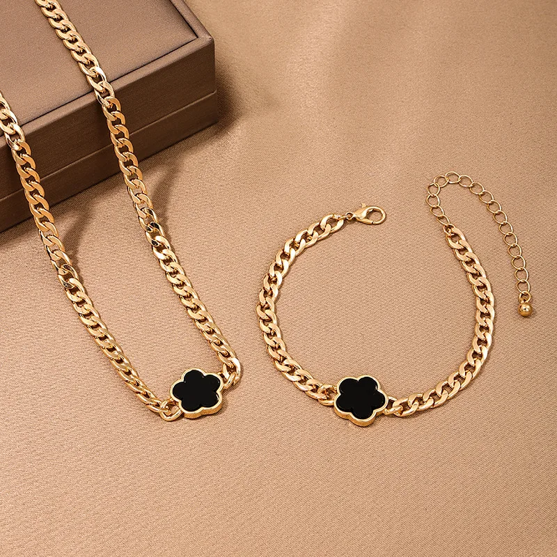 Elegant Leopard Print Bracelet — Image 16