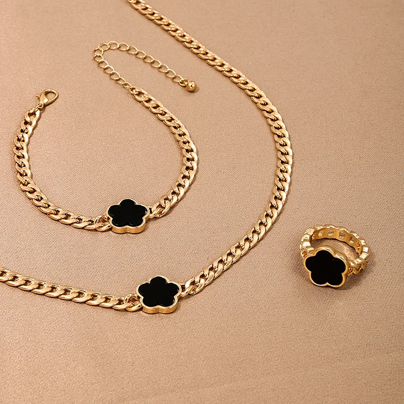 Elegant Leopard Print Bracelet — Image 15