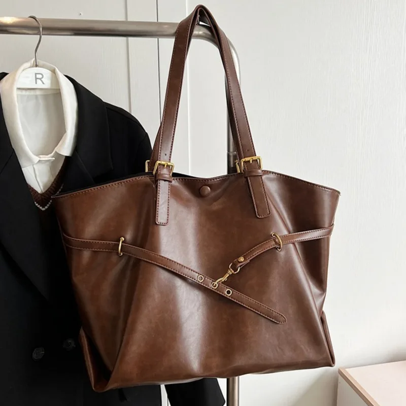 Vintage Large-Capacity Metal Tote Bag with Buckle — Image 21