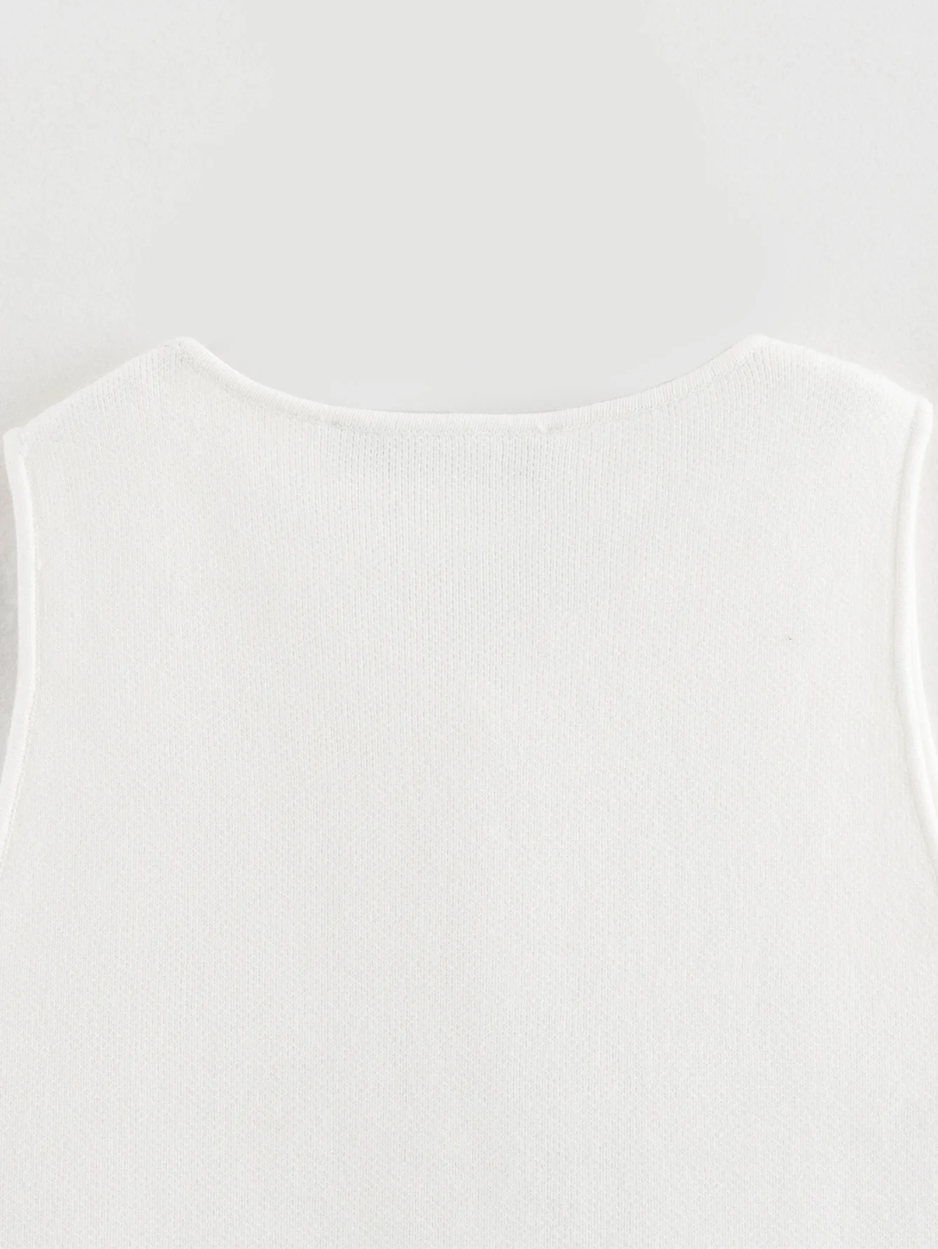 Sleeveless Sweater — Image 22