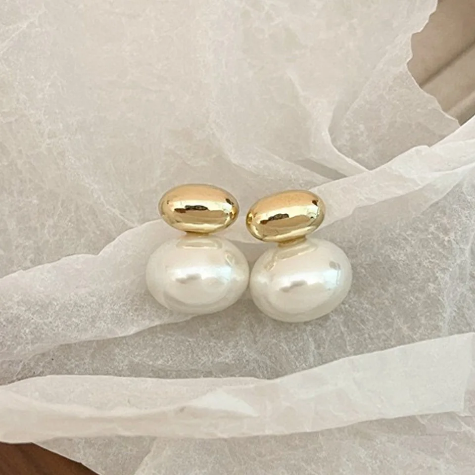 Pearl Earring — Image 6