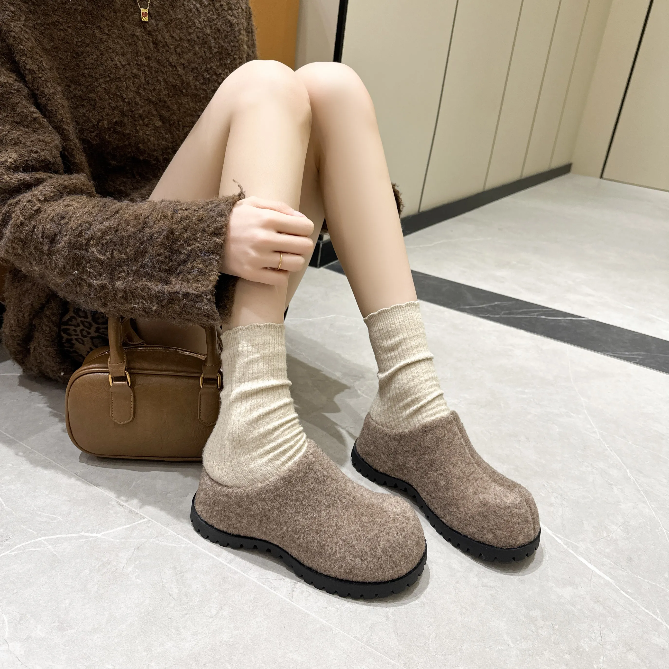 Autumn Round Slippers — Image 27