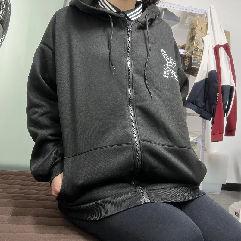Sporty Hoodie with Zipper — Image 8