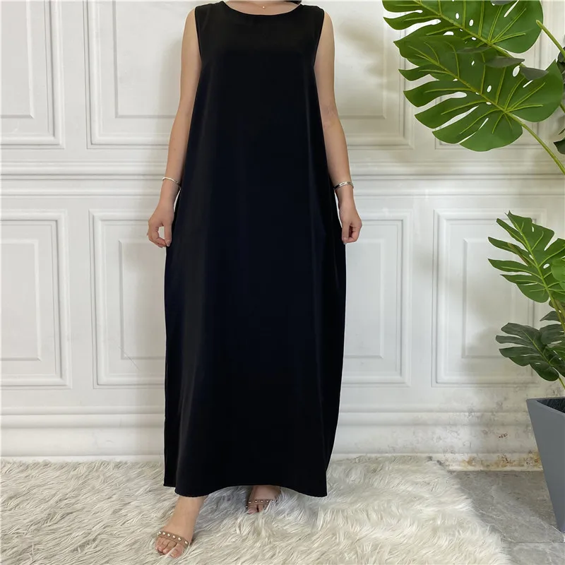 أسود
