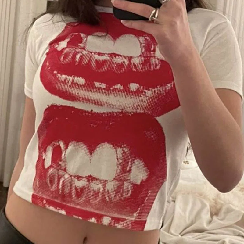 تيشيرت قوطي بأكمام قصيرة بطابع بانك — صورة 12