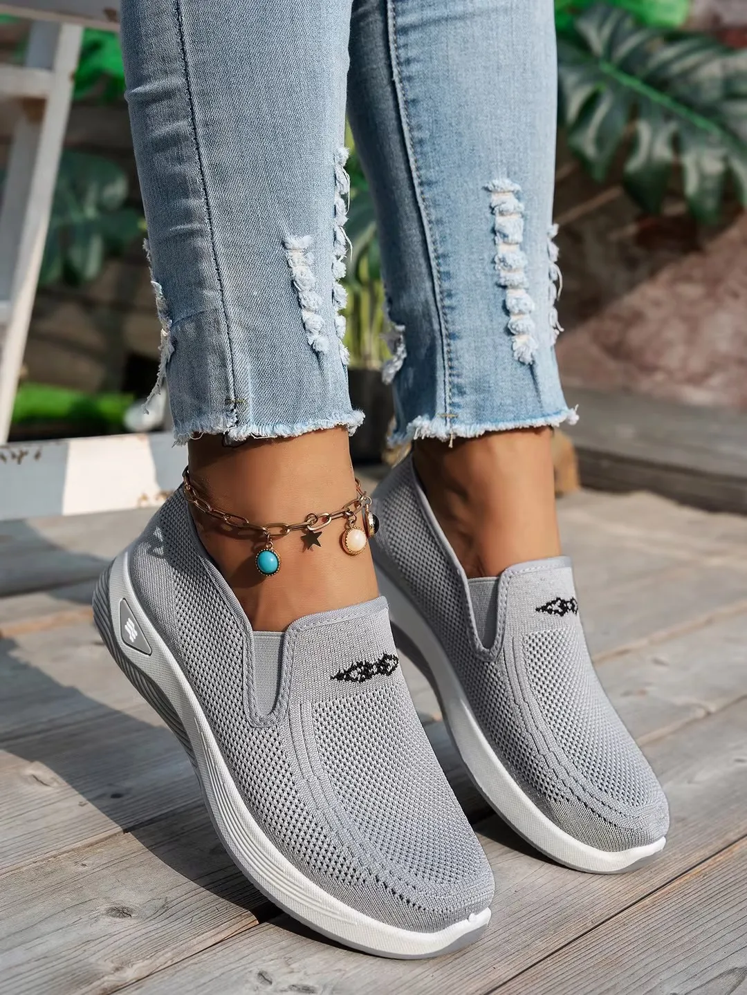Casual Lightweight Sneakers — Image 10