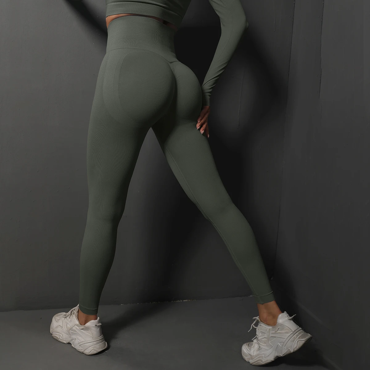 Seamless High-Waisted Leggings — Image 33