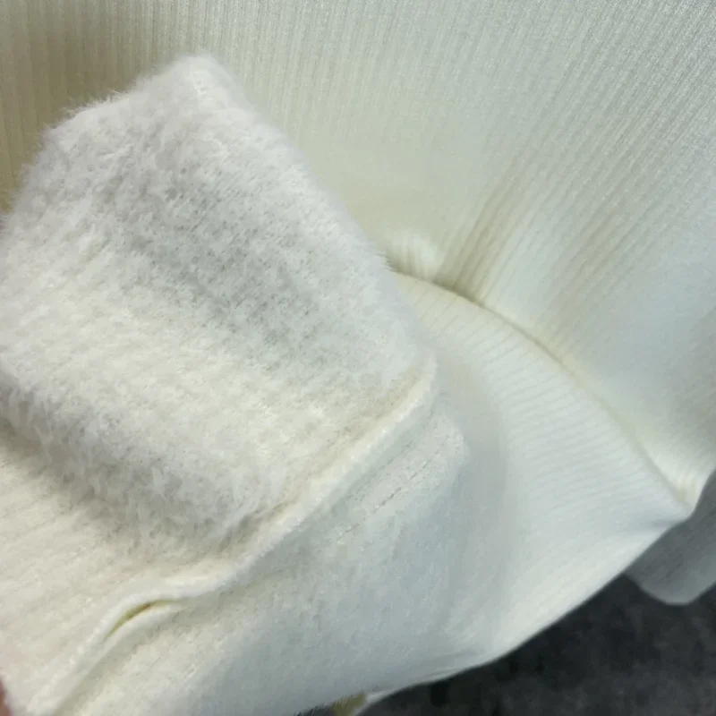 Elegant Velvet Turtleneck Winter Sweater — Image 22