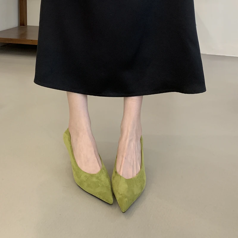 Elegant Pointed-Toe High-Heel Shoes — Image 9