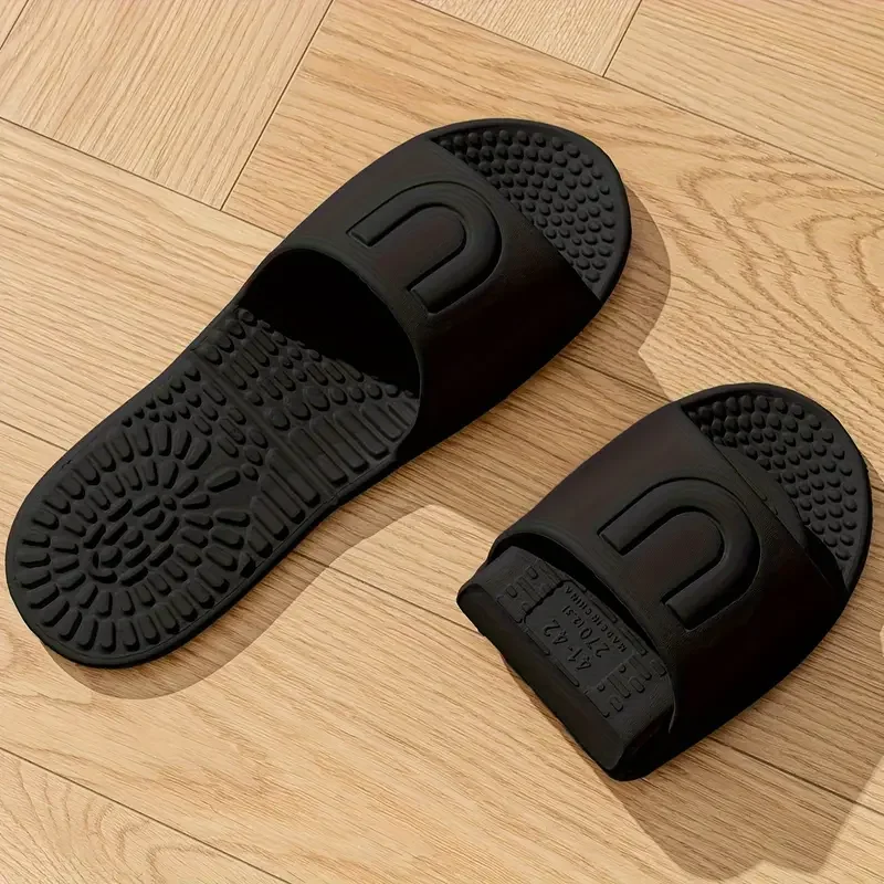 أسود