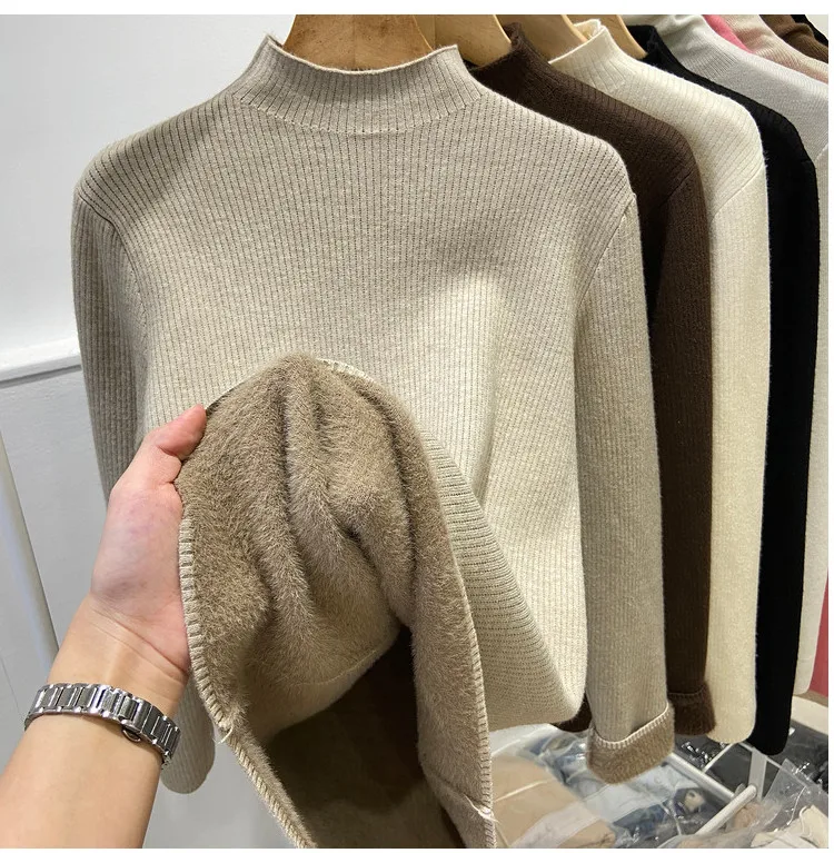 Elegant Velvet Turtleneck Winter Sweater — Image 12