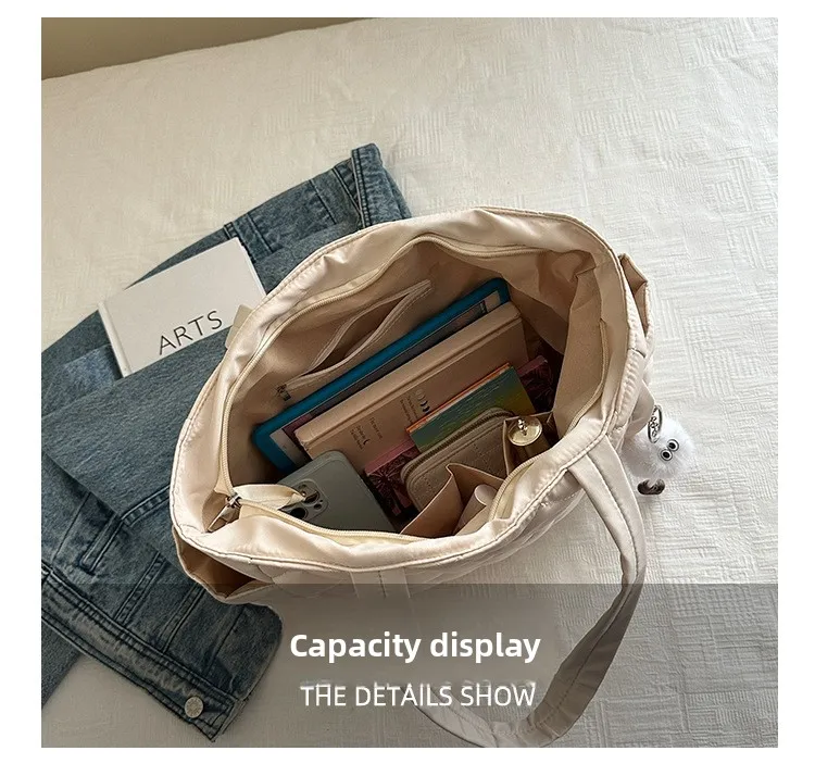 Padded Diamond Pattern Tote Bag — Image 7