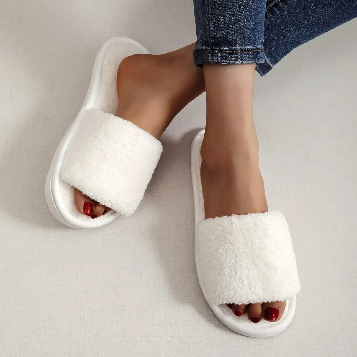 Lightweight Warm Slippers — Image 5