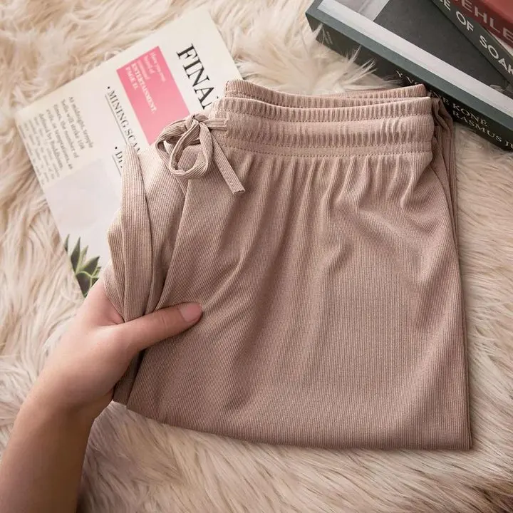 Silky-Feel Wide-Leg Pants — Image 14