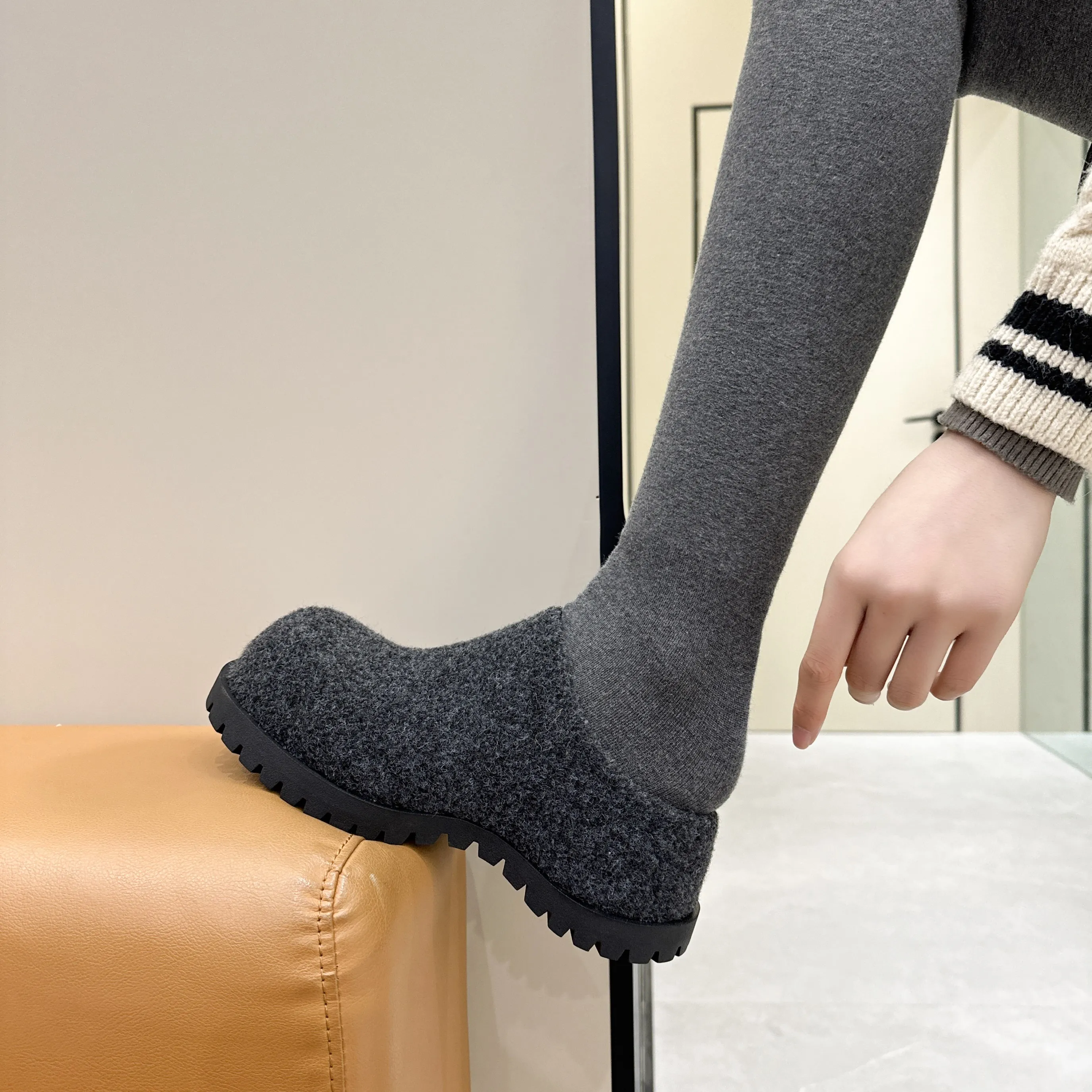 Autumn Round Slippers — Image 3