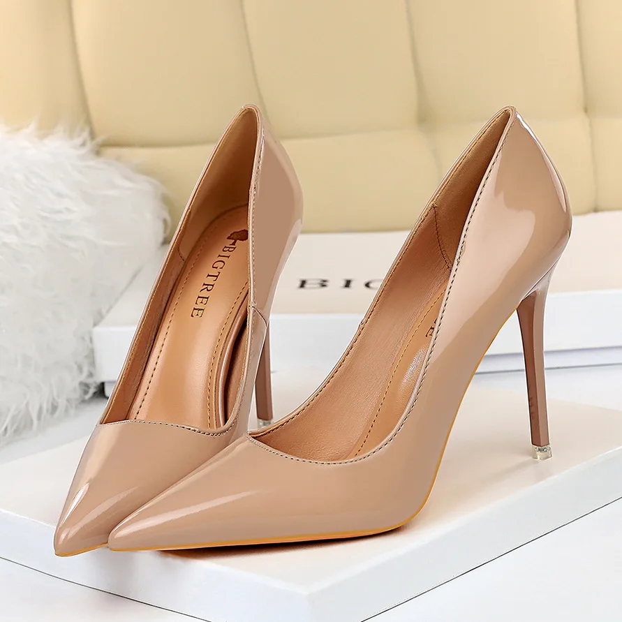 Classic High Heels — Image 8