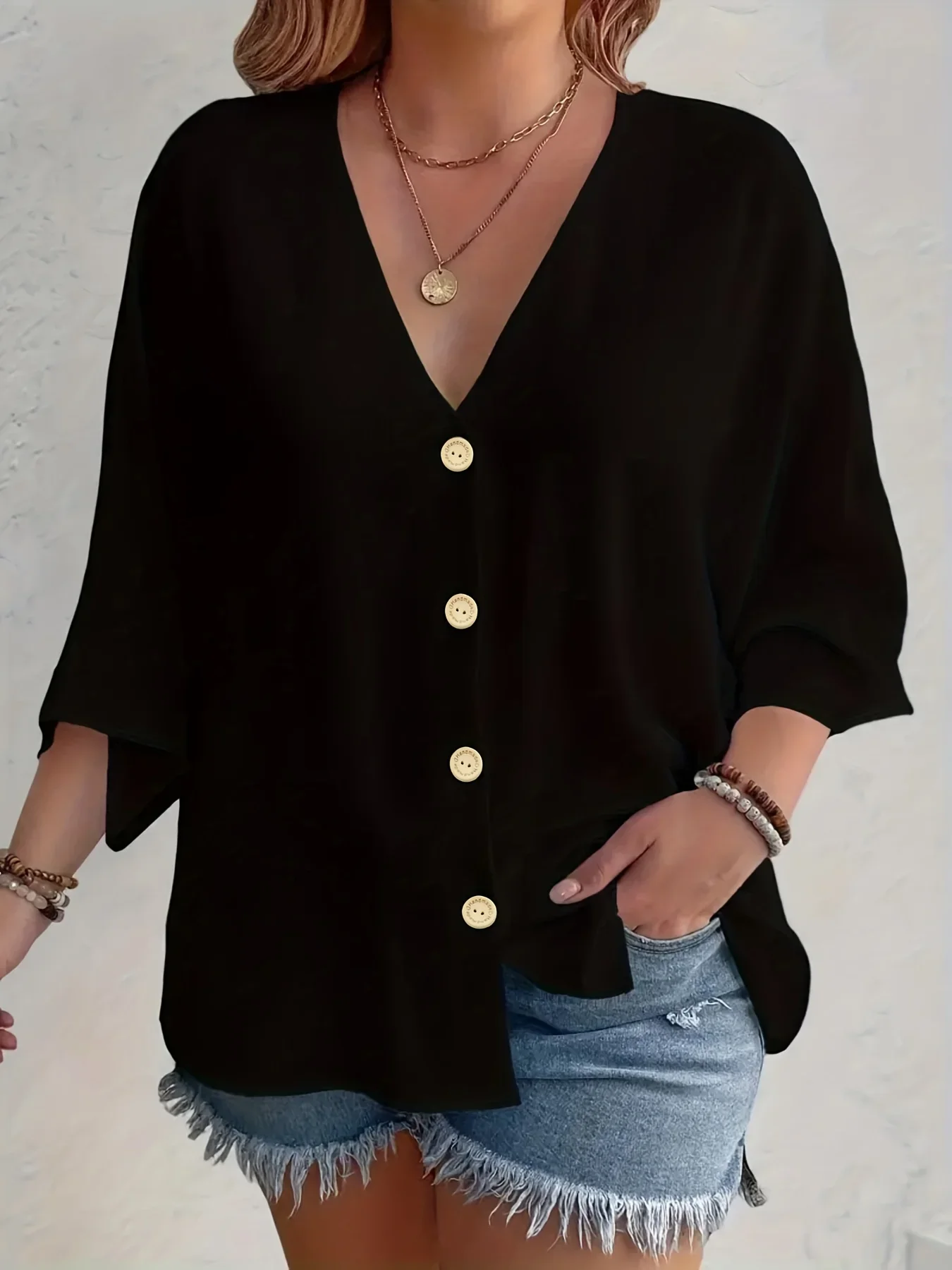 أسود