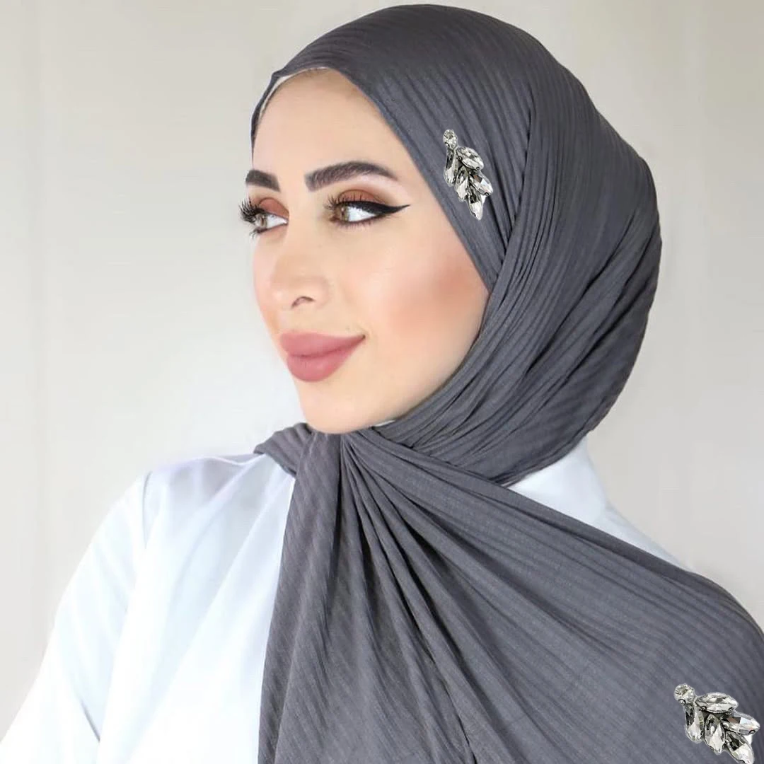 رمادي داكن