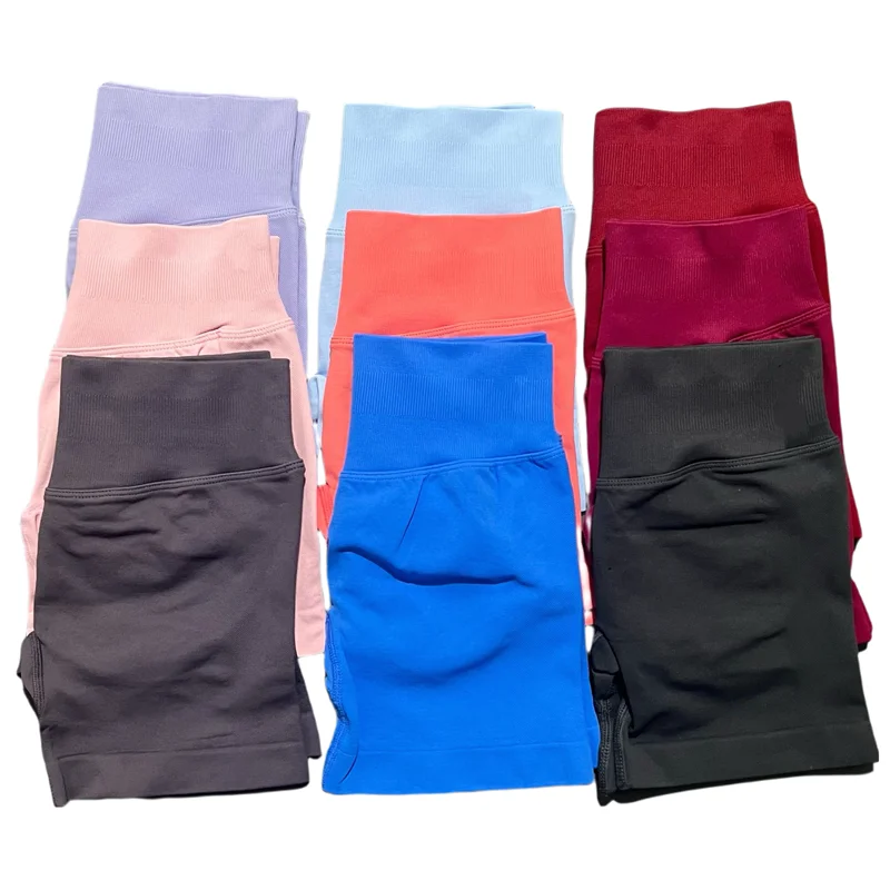 Seamless Low-Waist Short Leggings — Image 12