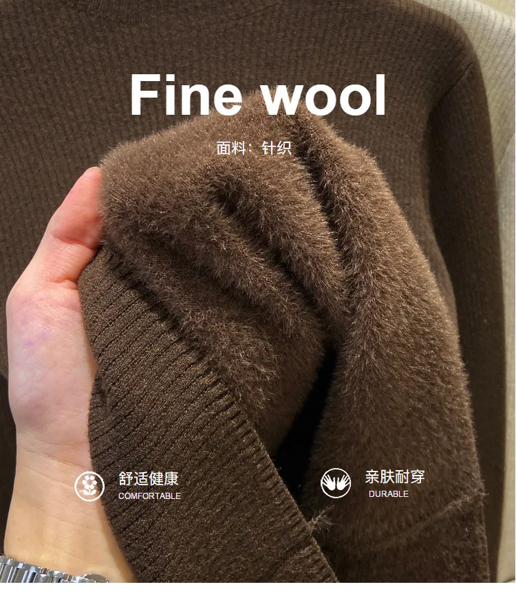 Elegant Velvet Turtleneck Winter Sweater — Image 4
