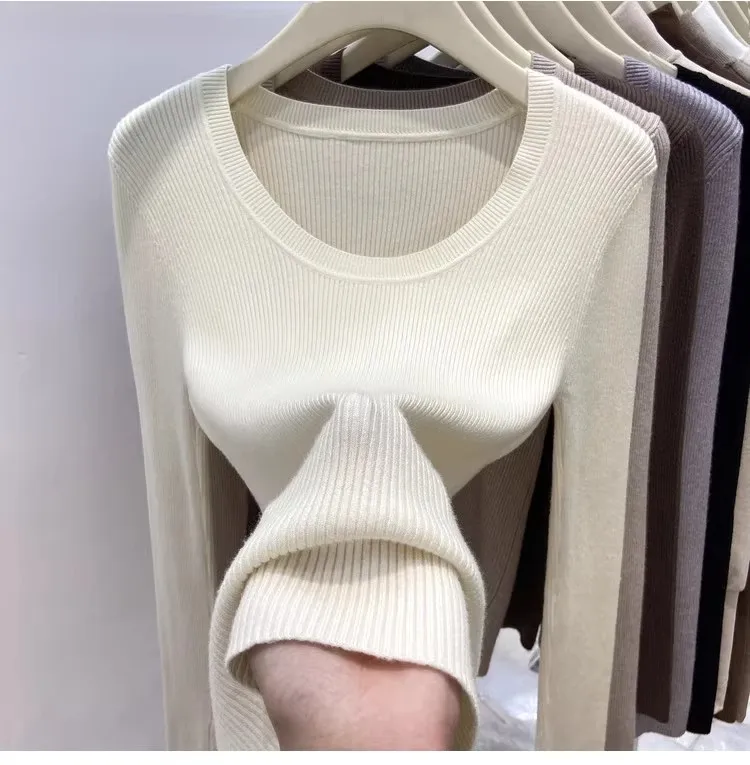 Solid Knitted Pullover — Image 11