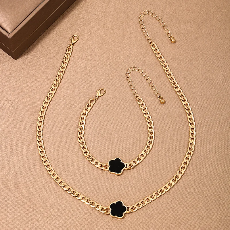 Elegant Leopard Print Bracelet — Image 19