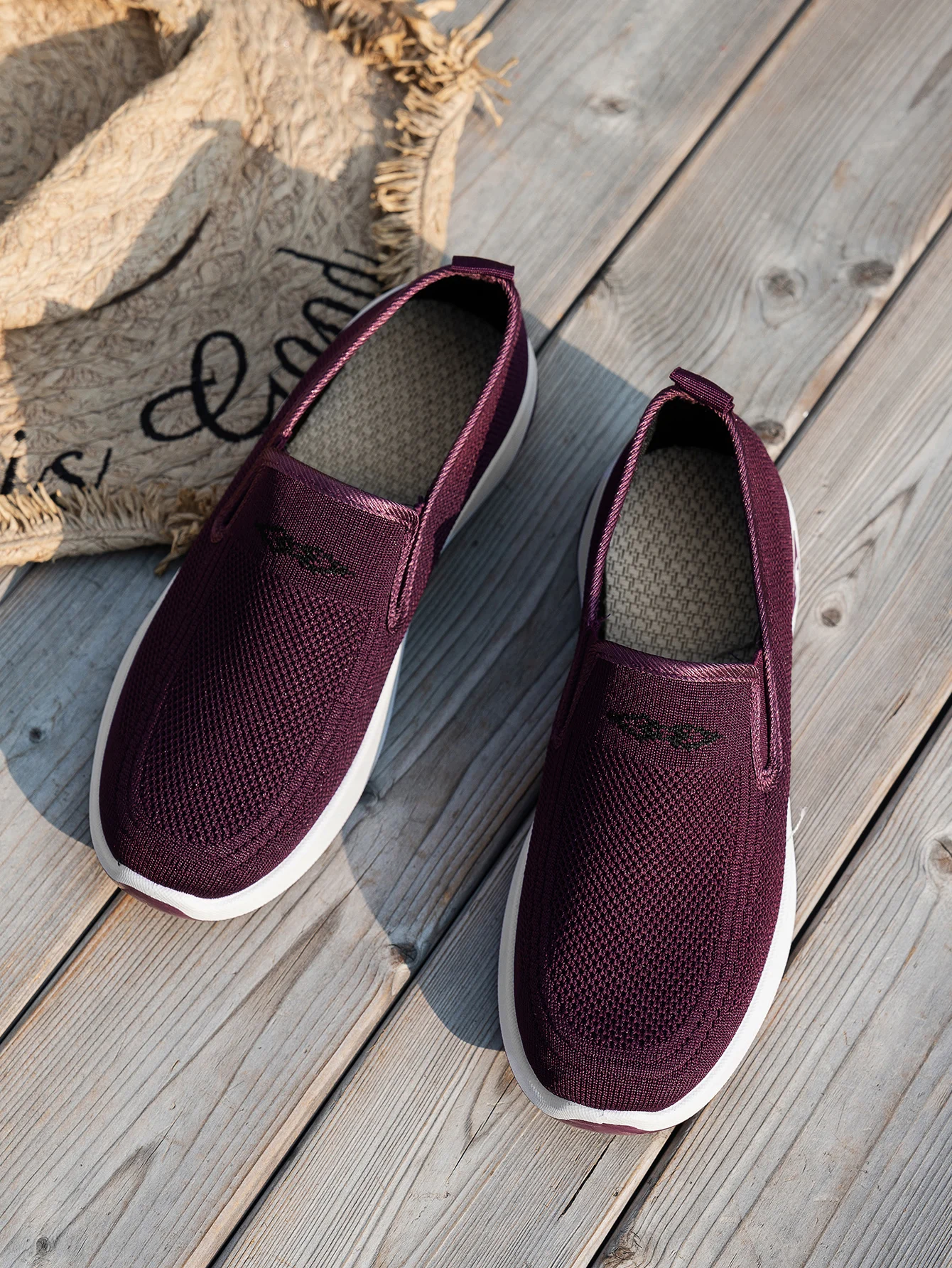 Casual Lightweight Sneakers — Image 16