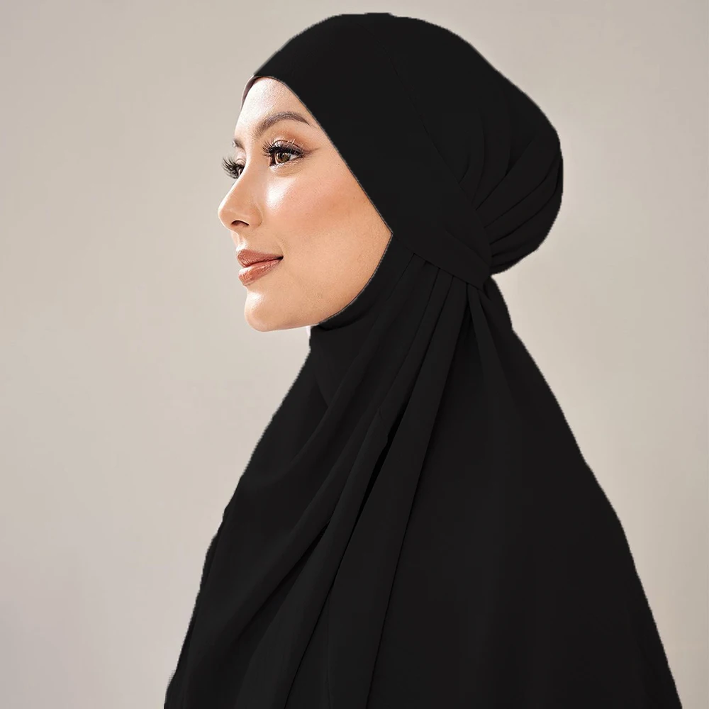 أسود