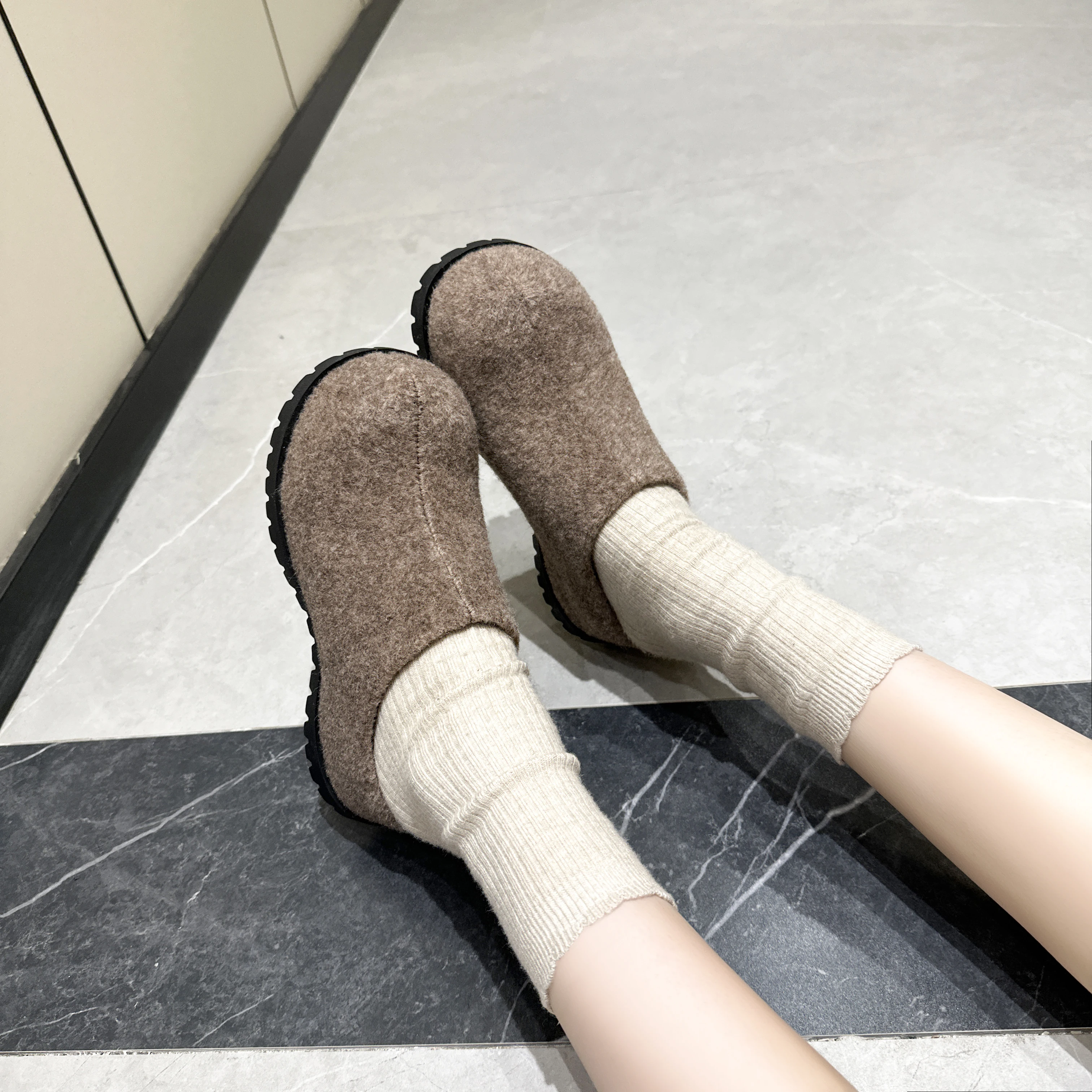 Autumn Round Slippers — Image 26